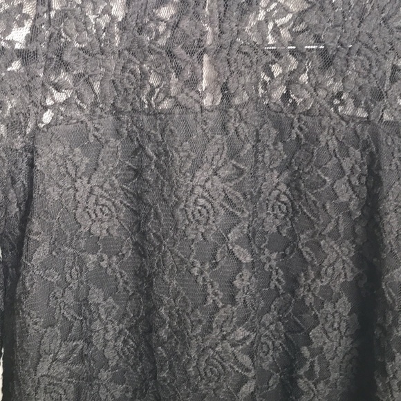 Abercrombie & Fitch Black Lace Overlay Top - Picture 4 of 5